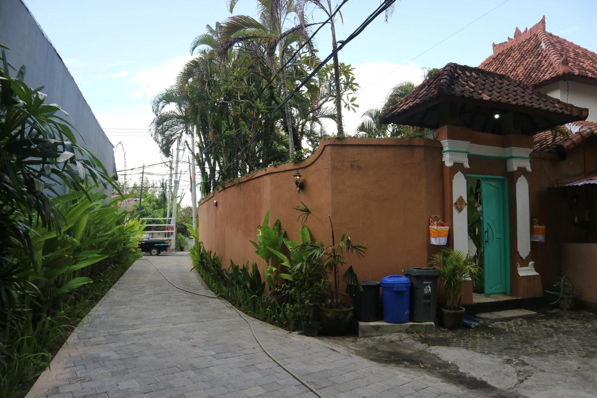 Villa Alam Biru Gardenia Seminyak Buitenkant foto